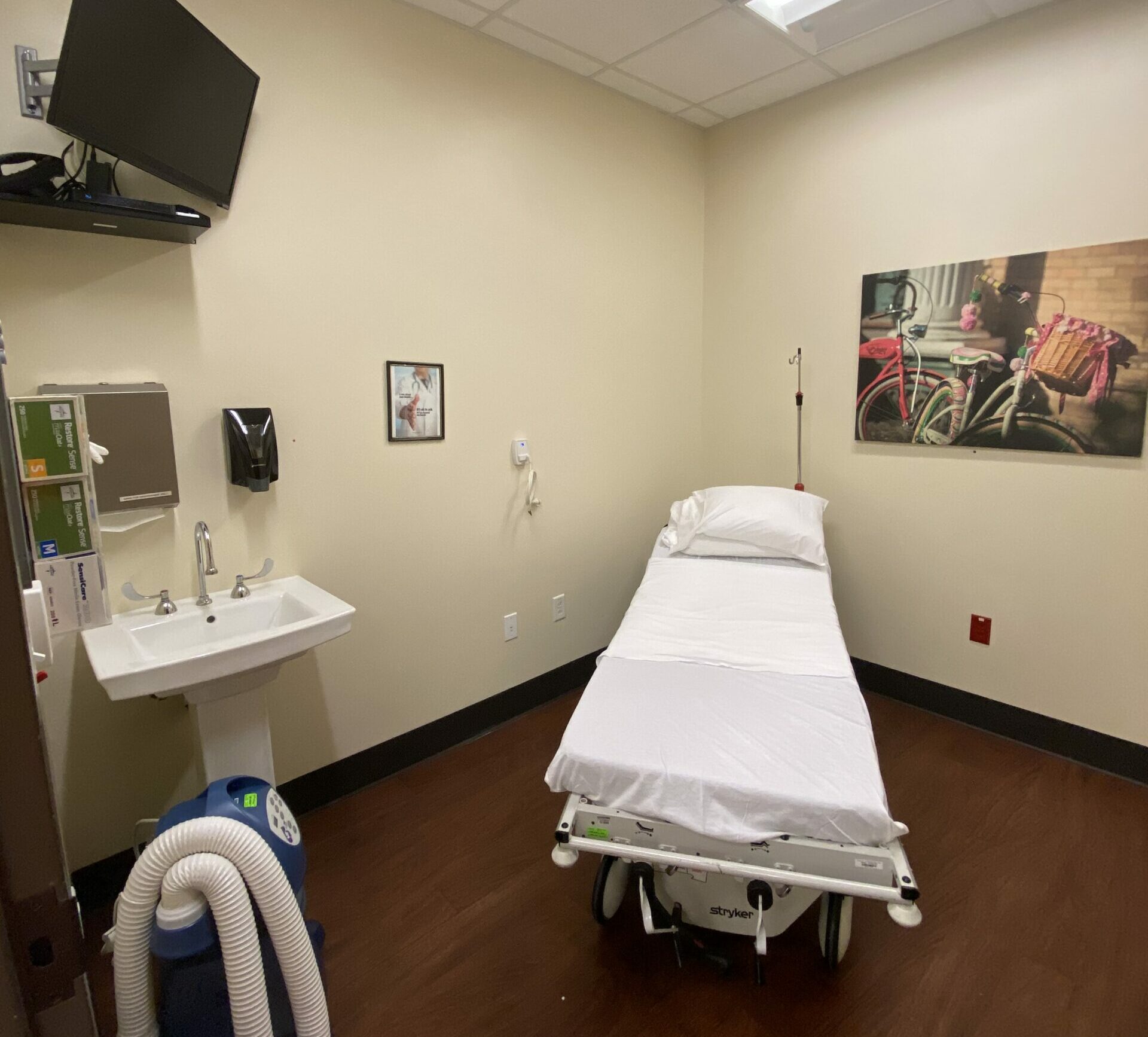 Treatment-room-scaled